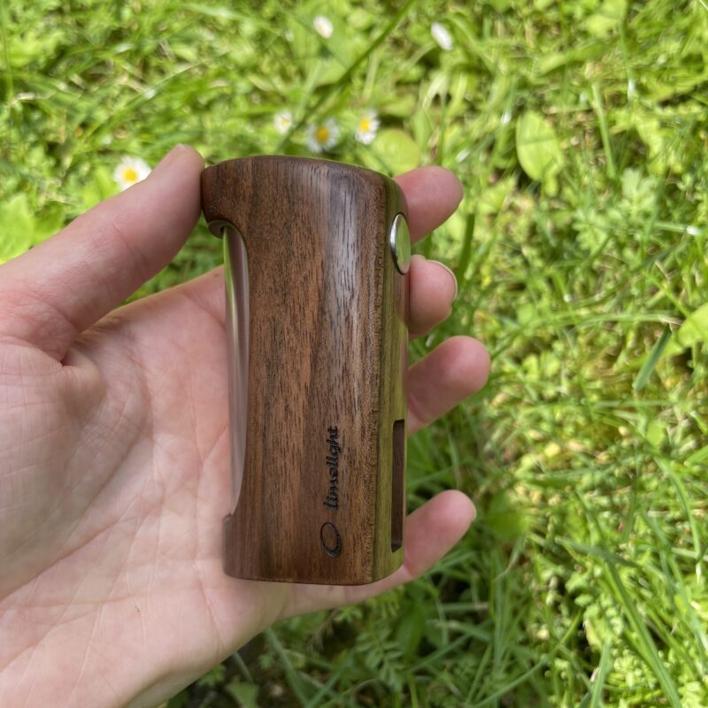 Freehand M Walnut Wood2 DNA60C